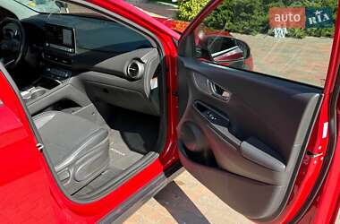 Позашляховик / Кросовер Hyundai Kona Electric 2020 в 