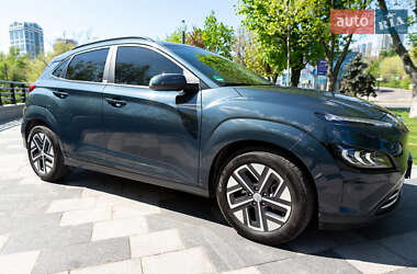 Позашляховик / Кросовер Hyundai Kona Electric 2021 в Дніпрі