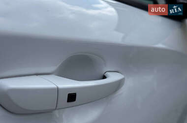 Позашляховик / Кросовер Hyundai Kona Electric 2020 в 