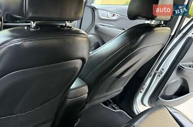 Внедорожник / Кроссовер Hyundai Kona Electric 2020 в 