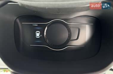 Позашляховик / Кросовер Hyundai Kona Electric 2019 в 