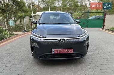 Внедорожник / Кроссовер Hyundai Kona Electric 2019 в 