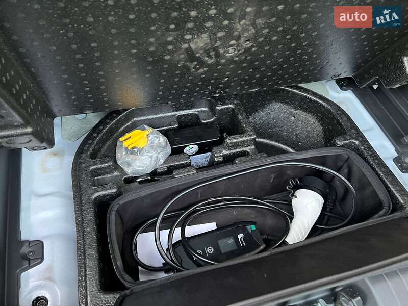 Позашляховик / Кросовер Hyundai Kona Electric 2021 в Луцьку