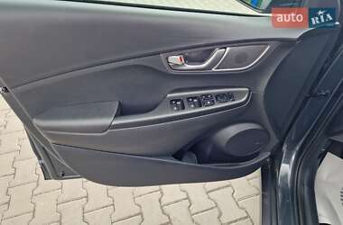 Позашляховик / Кросовер Hyundai Kona Electric 2020 в 