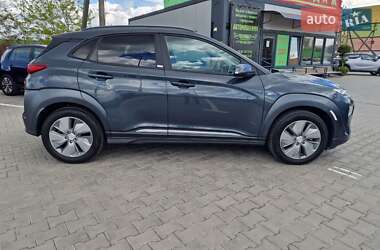 Позашляховик / Кросовер Hyundai Kona Electric 2020 в 