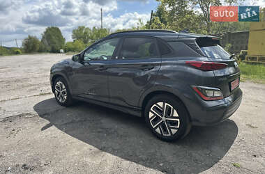 Позашляховик / Кросовер Hyundai Kona Electric 2022 в 