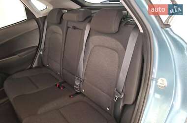 Внедорожник / Кроссовер Hyundai Kona Electric 2020 в 