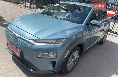 Внедорожник / Кроссовер Hyundai Kona Electric 2019 в 