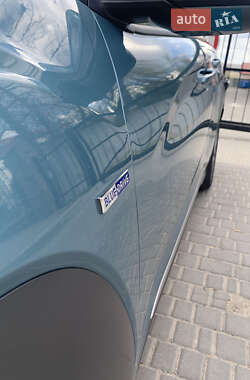 Внедорожник / Кроссовер Hyundai Kona Electric 2019 в 