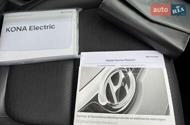 Внедорожник / Кроссовер Hyundai Kona Electric 2019 в 