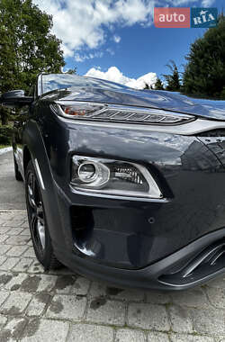 Позашляховик / Кросовер Hyundai Kona Electric 2020 в 