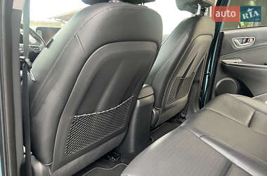 Внедорожник / Кроссовер Hyundai Kona Electric 2019 в 