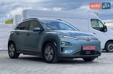 Внедорожник / Кроссовер Hyundai Kona Electric 2019 в 