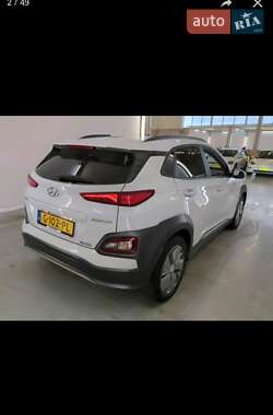 Позашляховик / Кросовер Hyundai Kona Electric 2019 в Дубні