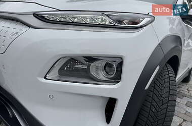 Внедорожник / Кроссовер Hyundai Kona Electric 2020 в 