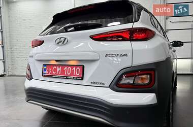 Внедорожник / Кроссовер Hyundai Kona Electric 2019 в 