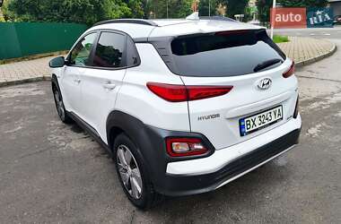 Внедорожник / Кроссовер Hyundai Kona Electric 2019 в 