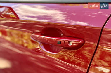 Внедорожник / Кроссовер Hyundai Kona Electric 2022 в 