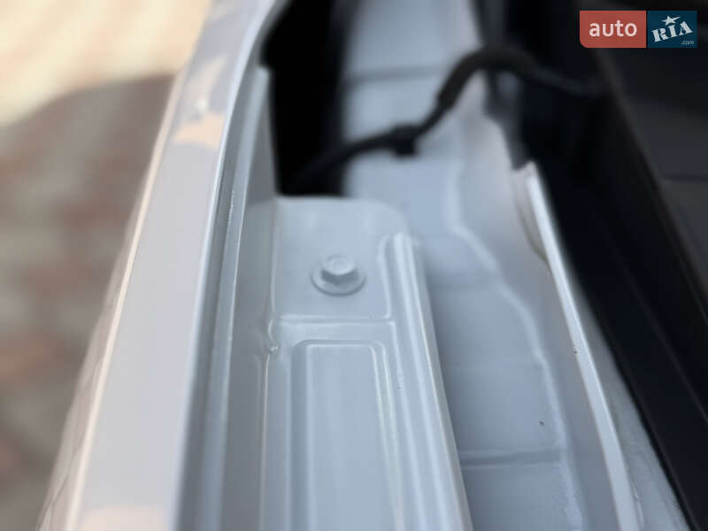 Внедорожник / Кроссовер Hyundai Kona Electric 2019 в Ровно