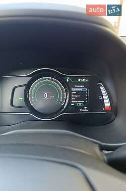 Внедорожник / Кроссовер Hyundai Kona Electric 2020 в 