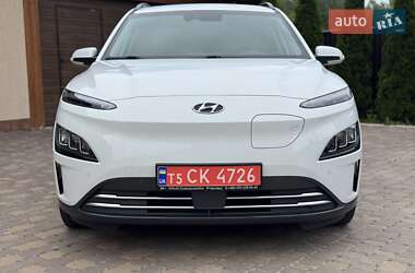 Позашляховик / Кросовер Hyundai Kona Electric 2021 в 