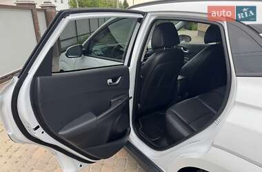 Позашляховик / Кросовер Hyundai Kona Electric 2021 в 