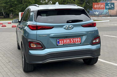 Внедорожник / Кроссовер Hyundai Kona Electric 2020 в 
