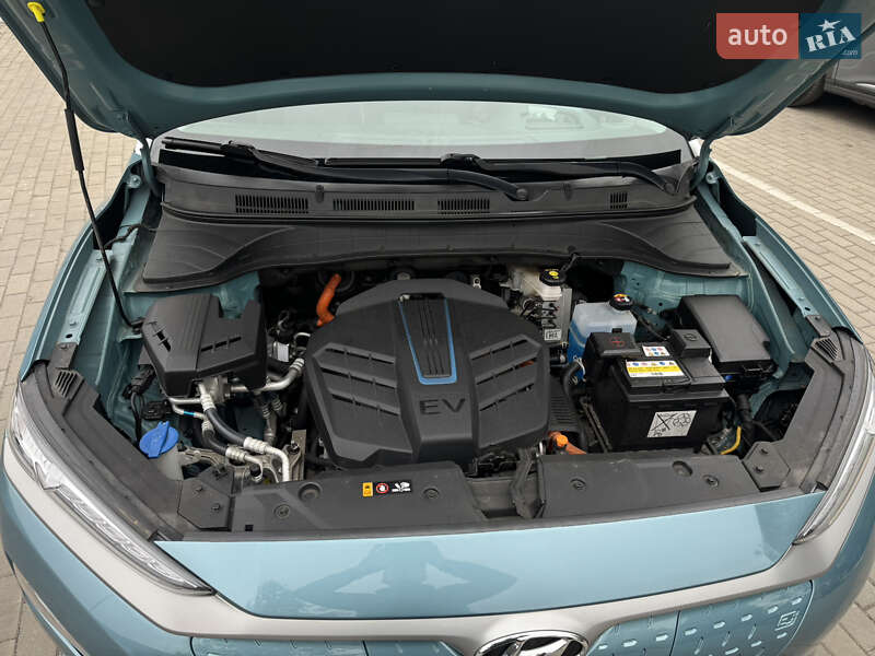 Внедорожник / Кроссовер Hyundai Kona Electric 2020 в Луцке