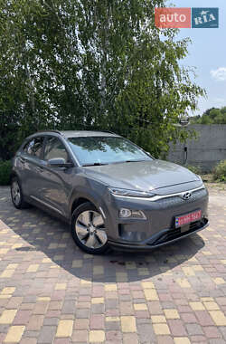 Позашляховик / Кросовер Hyundai Kona Electric 2020 в Дніпрі