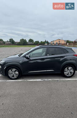 Позашляховик / Кросовер Hyundai Kona Electric 2020 в 