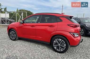 Внедорожник / Кроссовер Hyundai Kona Electric 2021 в 