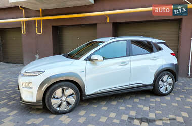 Внедорожник / Кроссовер Hyundai Kona Electric 2021 в Виннице
