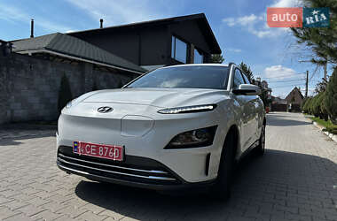 Внедорожник / Кроссовер Hyundai Kona Electric 2021 в Киеве