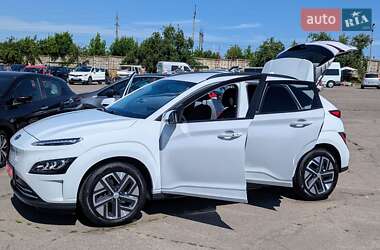 Внедорожник / Кроссовер Hyundai Kona Electric 2021 в Ровно