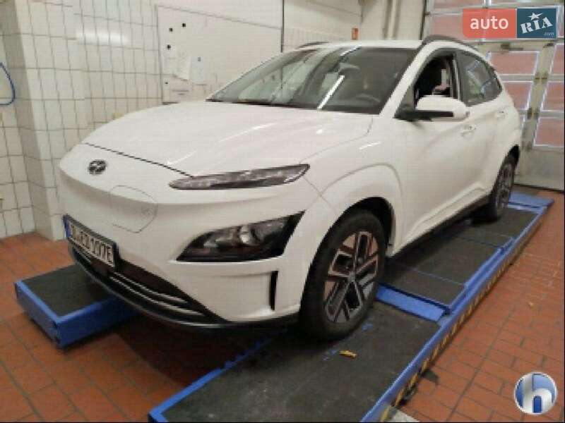 Позашляховик / Кросовер Hyundai Kona Electric 2021 в Львові
