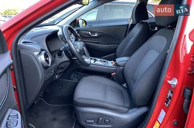 Позашляховик / Кросовер Hyundai Kona Electric 2021 в 
