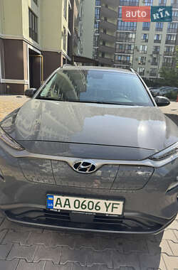 Внедорожник / Кроссовер Hyundai Kona Electric 2020 в Киеве