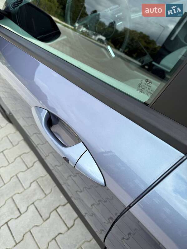 Внедорожник / Кроссовер Hyundai Kona Electric 2024 в Дубно