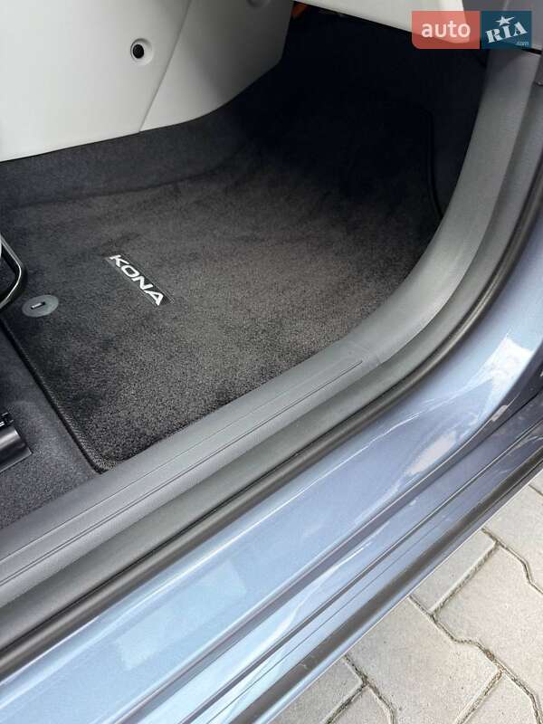 Внедорожник / Кроссовер Hyundai Kona Electric 2024 в Дубно