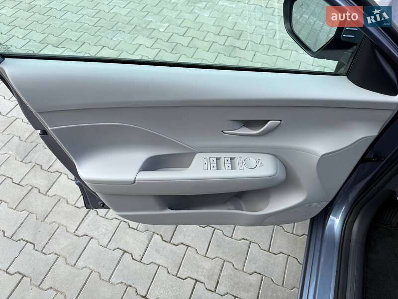 Внедорожник / Кроссовер Hyundai Kona Electric 2024 в Дубно