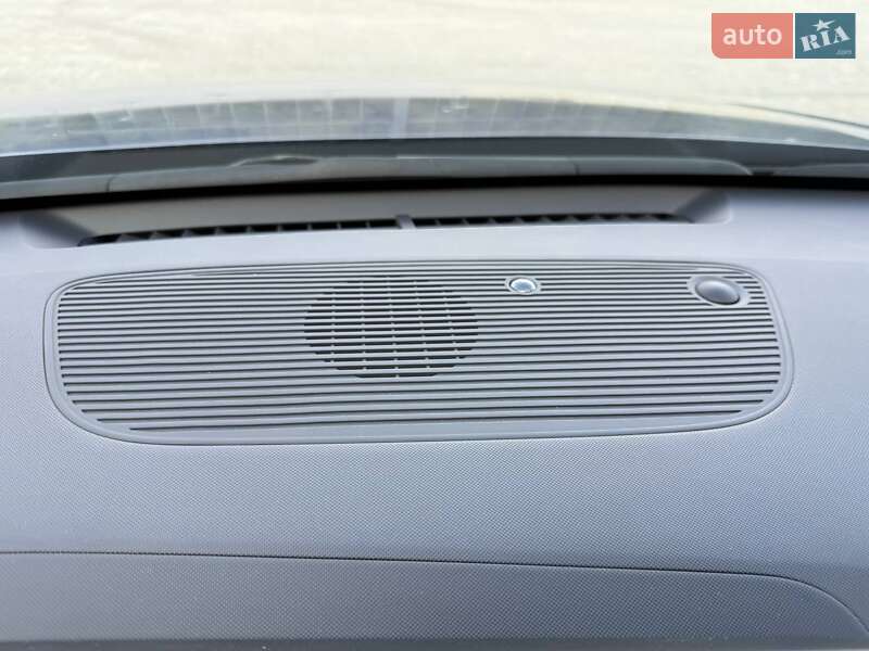 Внедорожник / Кроссовер Hyundai Kona Electric 2024 в Дубно