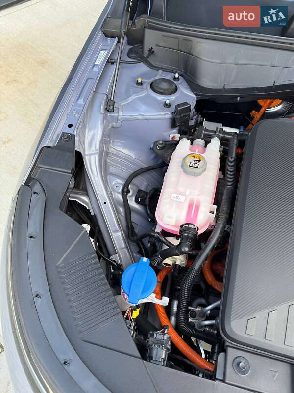 Внедорожник / Кроссовер Hyundai Kona Electric 2024 в Дубно