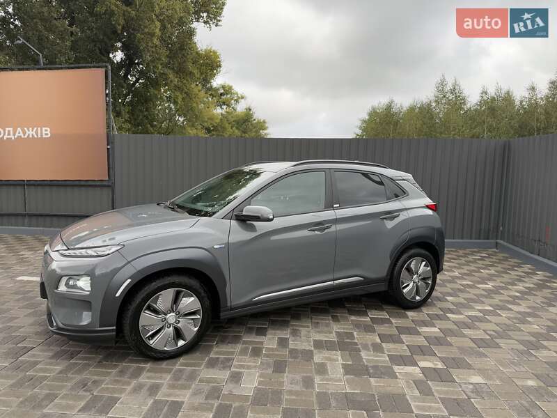 Внедорожник / Кроссовер Hyundai Kona Electric 2020 в Киеве