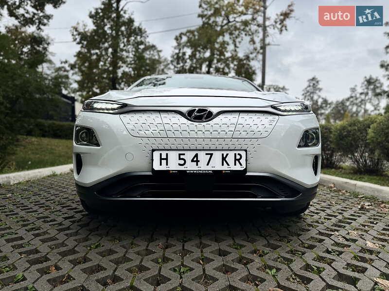 Внедорожник / Кроссовер Hyundai Kona Electric 2020 в Буче
