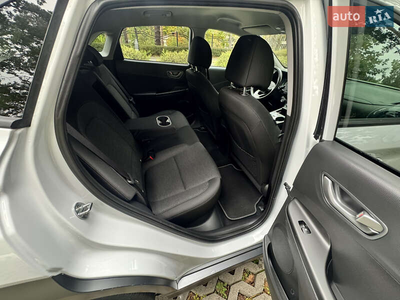 Внедорожник / Кроссовер Hyundai Kona Electric 2020 в Буче