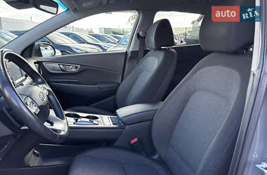 Внедорожник / Кроссовер Hyundai Kona Electric 2020 в 