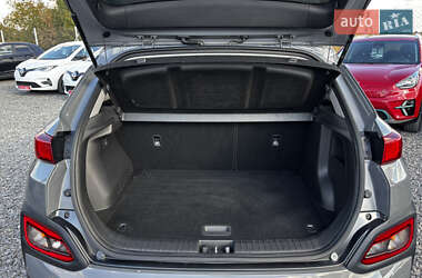 Внедорожник / Кроссовер Hyundai Kona Electric 2020 в 