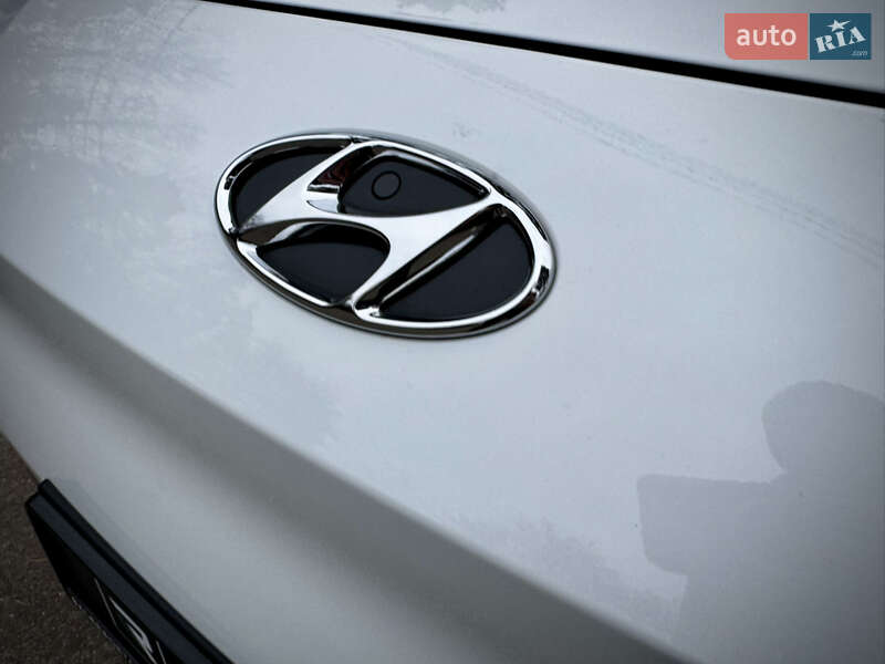 Позашляховик / Кросовер Hyundai Kona Electric 2022 в Києві