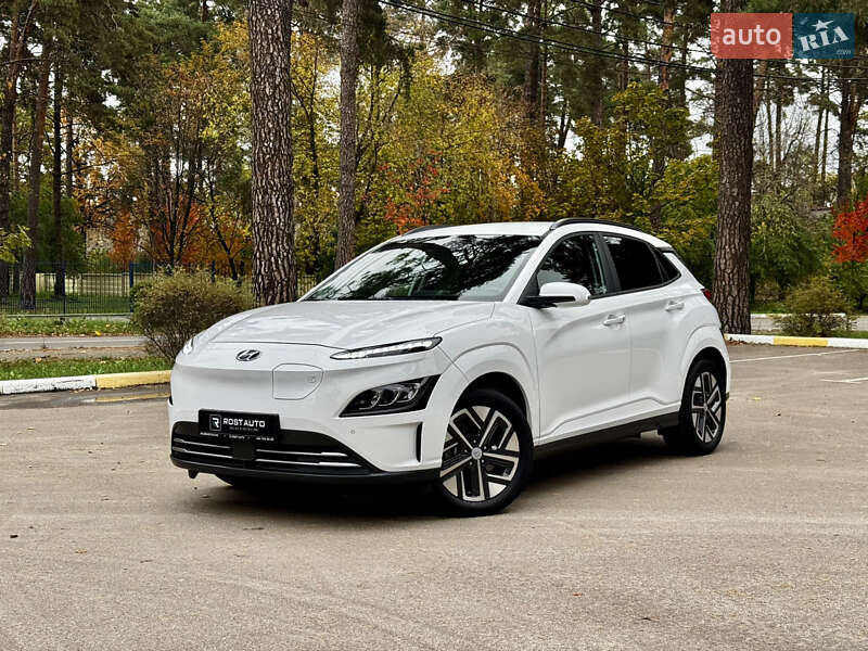 Позашляховик / Кросовер Hyundai Kona Electric 2022 в Києві