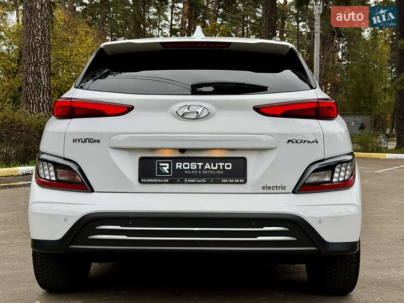 Позашляховик / Кросовер Hyundai Kona Electric 2022 в Києві